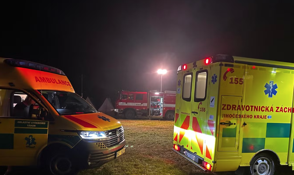 Blesk zasiahol detský tábor. Šesť ľudí skončilo v nemocnici, na mieste zasahoval vrtuľník
