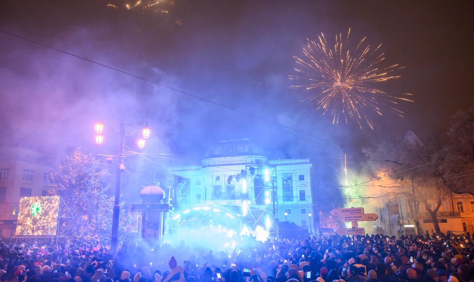 Používanie zábavnej pyrotechniky je prísne regulované, upozorňuje polícia