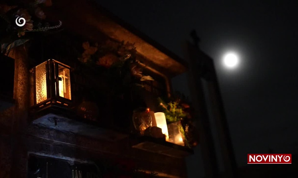 CHCELI BY SYNA ASPOŇ POCHOVAŤ