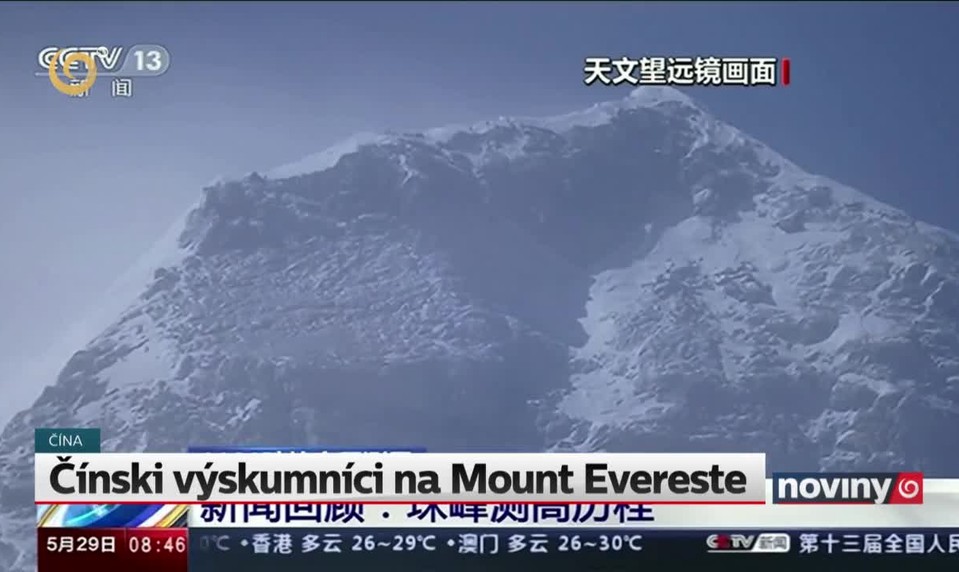 Čínski výskumníci na Mount Evereste