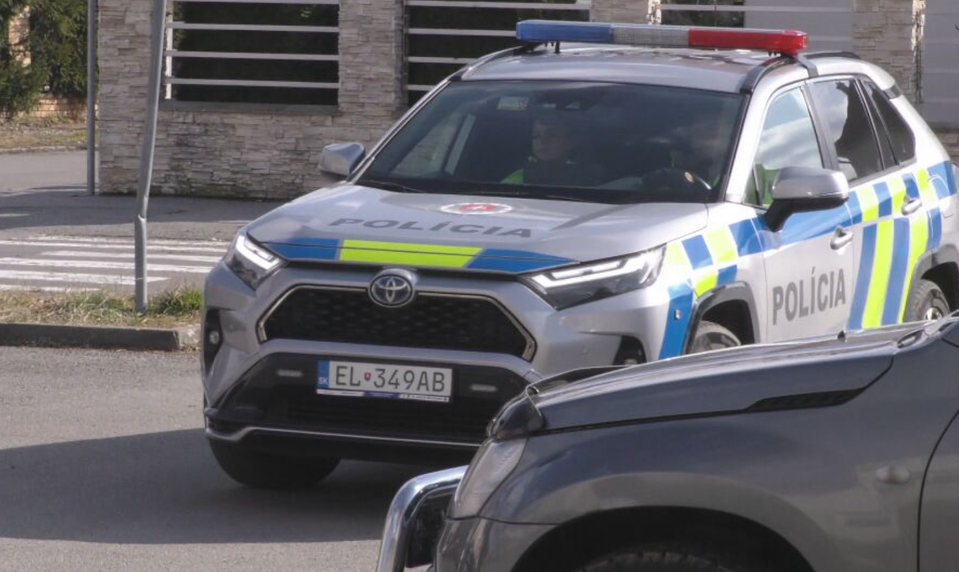 Agresia v zariadení pre seniorov: Klient päsťami napadol 70-ročného seniora