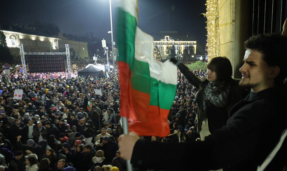 Bulharsko zrejme čakajú ďalšie predčasné voľby, poslanci schválili demisiu vlády