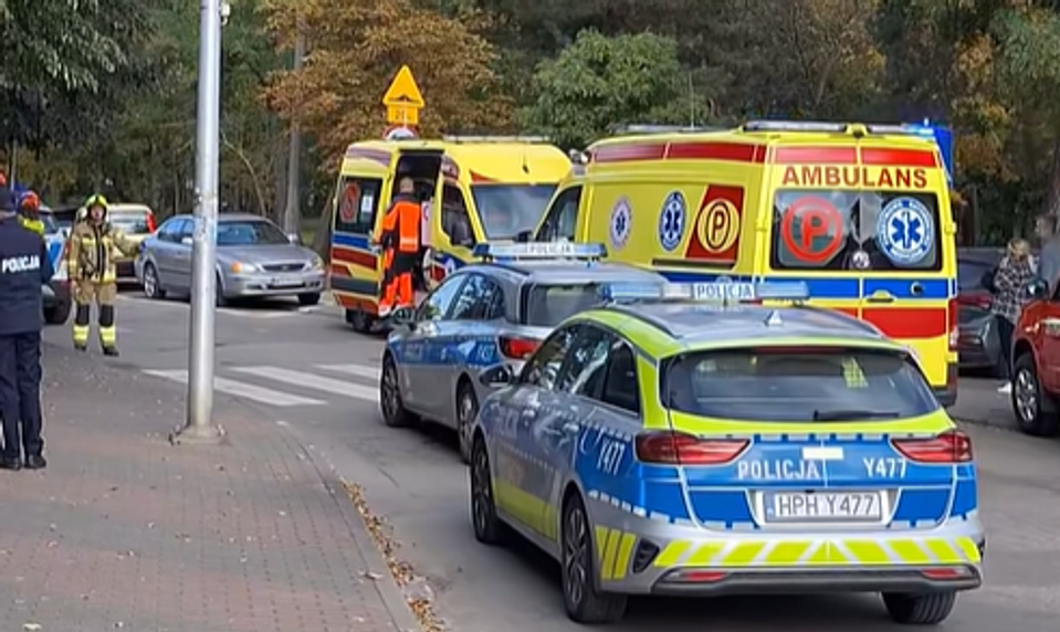 Žiak na strednej škole nožom zranil najmenej deväť ľudí vrátane učiteľky