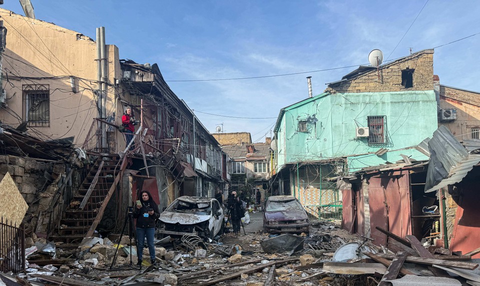 1521. deň na Ukrajine: Pri ruskom útoku na Odesu zahynuli dvaja ľudia, zranených je viac než desať