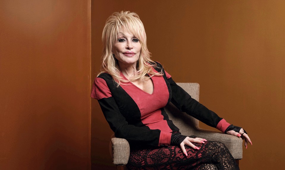 Zomrela spevácka diva Dolly PARTON