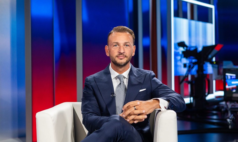 Politika 24: Šutaj Eštok o väzbe medzi kauzou Martonovej a vlastnou dovolenkou: „Čo sa babe chcelo, to sa babe zdalo“