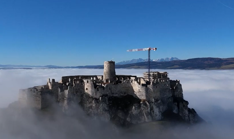 Spišský „malý Londýn“: Prečo je Spiš často zahalený v hmle? Odborníci vysvetľujú jav