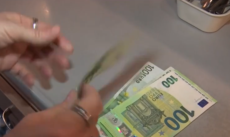 Pozor na falošné bankovky: Neznámy muž ich skúša dostať do obehu