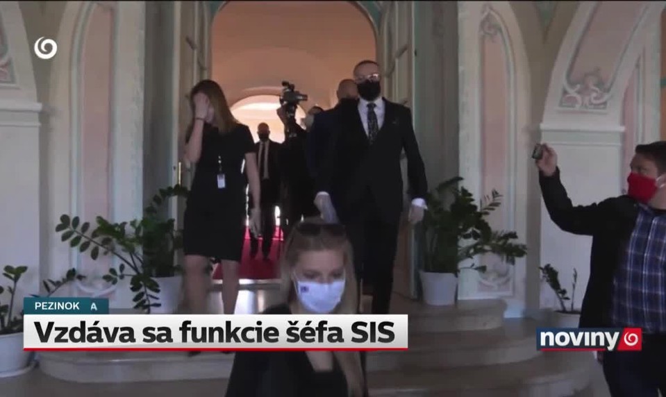 Vzdáva sa funkcie šéfa SIS
