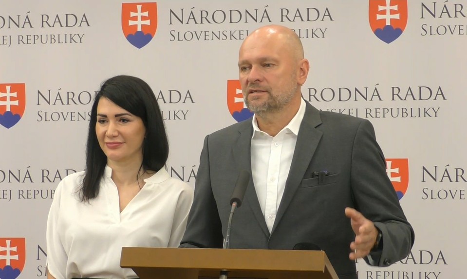 Odborník o Sulíkovi a Bittó Cigánikovej: Potenciál zobrať voličov SaS majú obaja