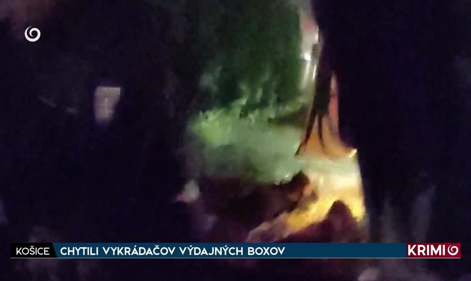 CHYTILI VYKRÁDAČOV VÝDAJNÝCH BOXOV