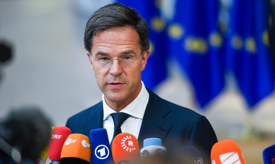 Rutte upozornil na to, že viaceré krajiny NATO nevynakladajú dosť peňazí na podporu Ukrajiny