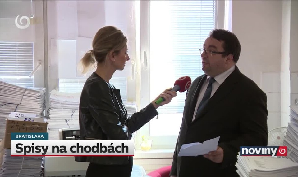 Spisy na chodbách
