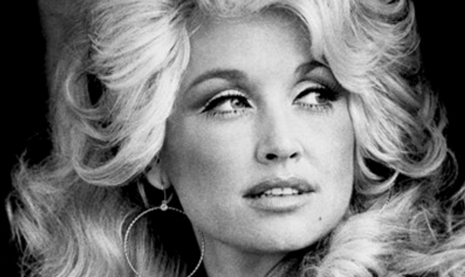 Otrasné! Pár dní po smrti Dolly Parton došlo k hanebnému zneucteniu!
