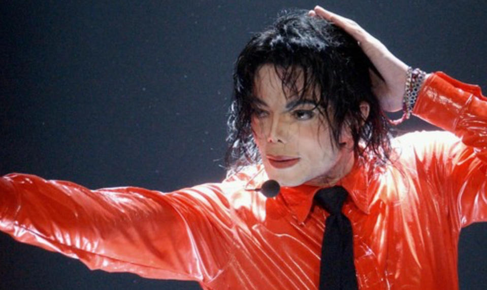 Šokujúce tvrdenie o synovi Michaela Jacksona! Je TENTO hviezdny herec jeho otcom?!