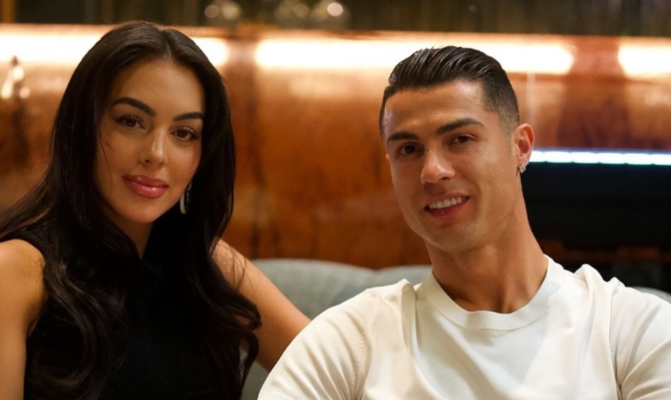 Prečo sa Ronaldo ženil v TRIČKU a vo vlastnej obývačke? Dôvod vás prekvapí!