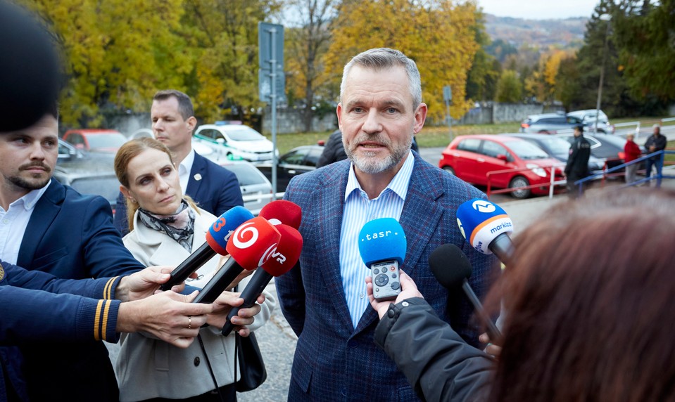 Pellegrini zatiaľ nechce vymenovať Kuffu za ministra. Rozhodnutie oznámi budúci týždeň