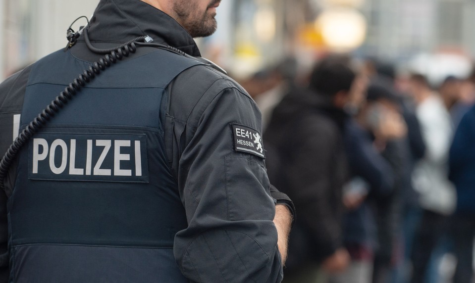 Nemecká polícia zadržala muža, ktorý mal obstarávať zbrane pre Hamas