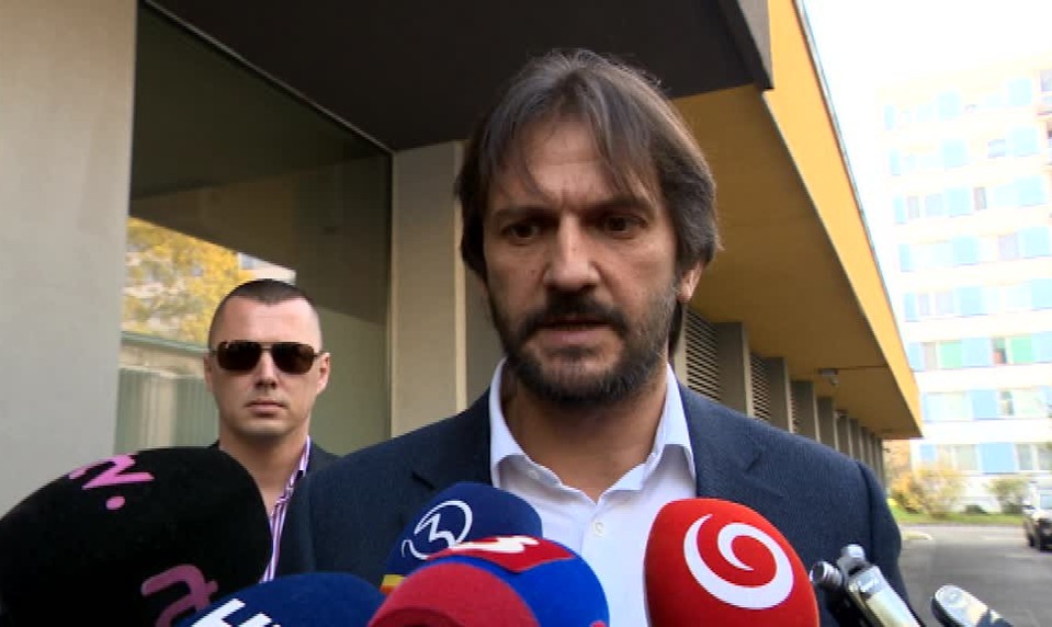 Smeráci rokovali o neúspechu vo voľbách, Fico neprišiel