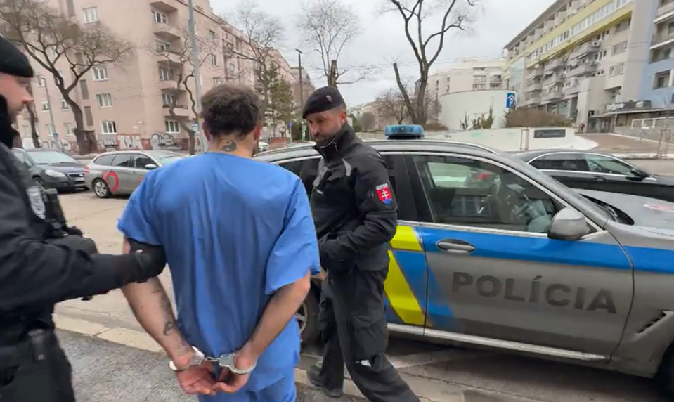 Hádka kamarátov sa skončila vraždou. Obvinenému hrozí vysoký trest