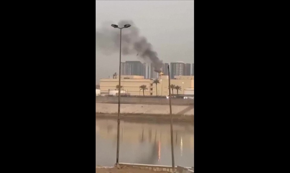 ONLINE: Ambasádu USA v Bagdade zasiahol raketový útok, došlo k škodám