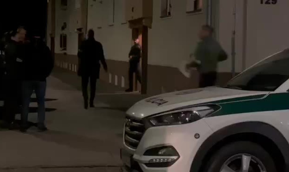 Krvavý incident v Hlohovci: 19-ročného muža mal dobodať vlastný otec, údajne sa priznal svojmu zamestnávateľovi