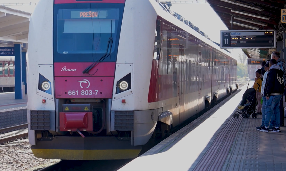 Rýchlotrať má prepojiť Bratislavu s Českom aj Rakúskom, jazdiť sa má 320 km/h