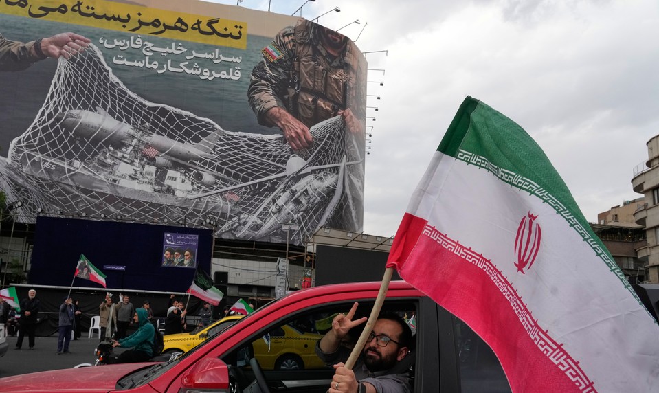 Hormuz pod blokádou: Ceny ropy zatiaľ výrazne nerastú. Situácia sa môže rýchlo zmeniť