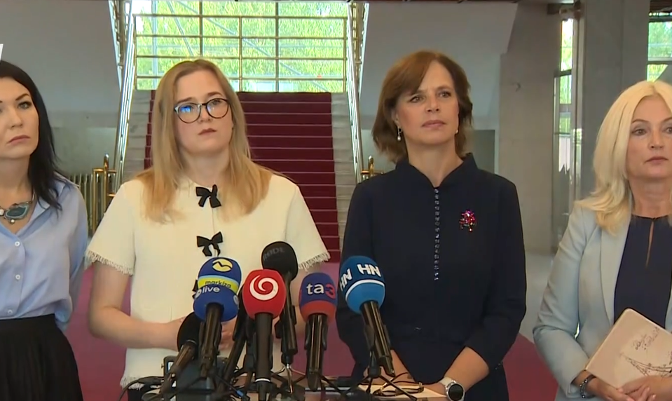 Tlačová beseda o násilí na školách
