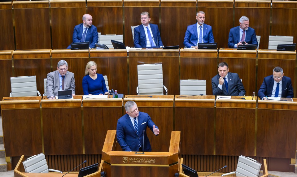 Prieskum JOJ24 ukázal, akým inštitúciám Slováci najviac veria. Vláda a parlament sa prepadli na úplne dno