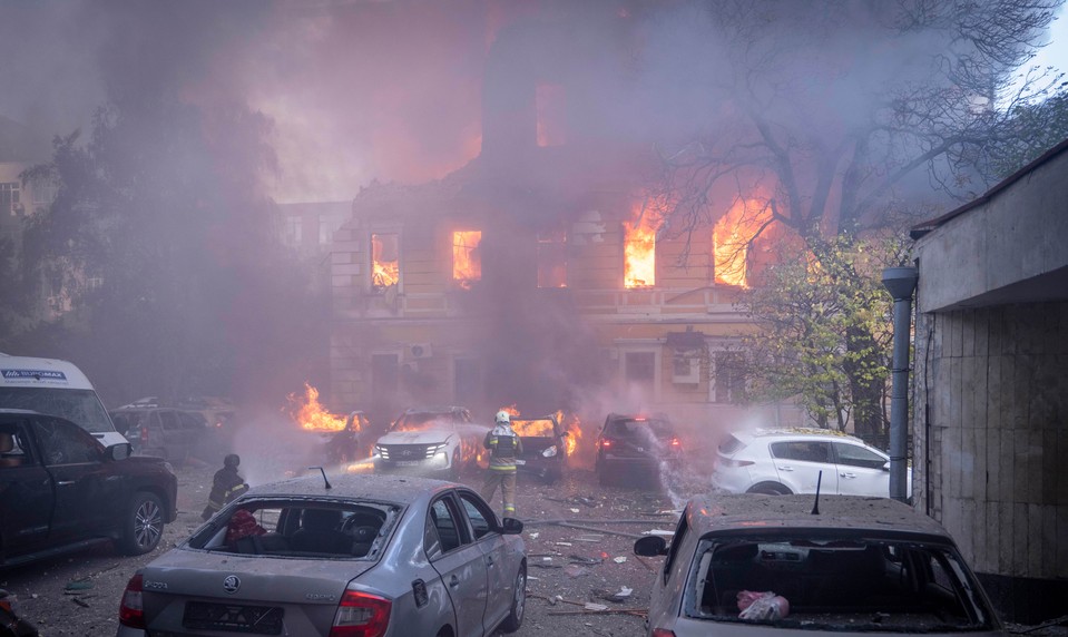 Ruské rakety a drony útočili na Kyjevskú oblasť. Zahynulo dieťa