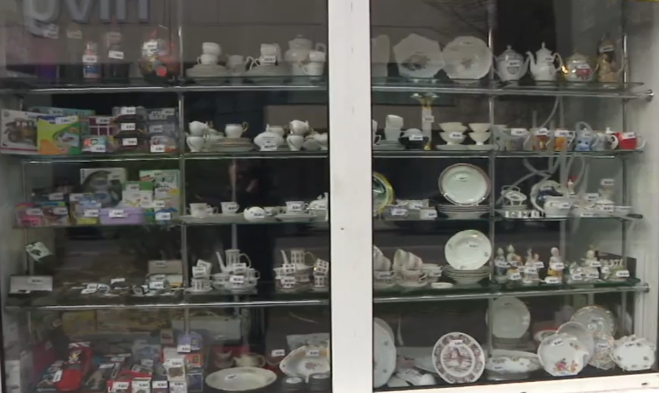 Primátor a starosta vyzývajú na reguláciu záložní a kompetenciu miest