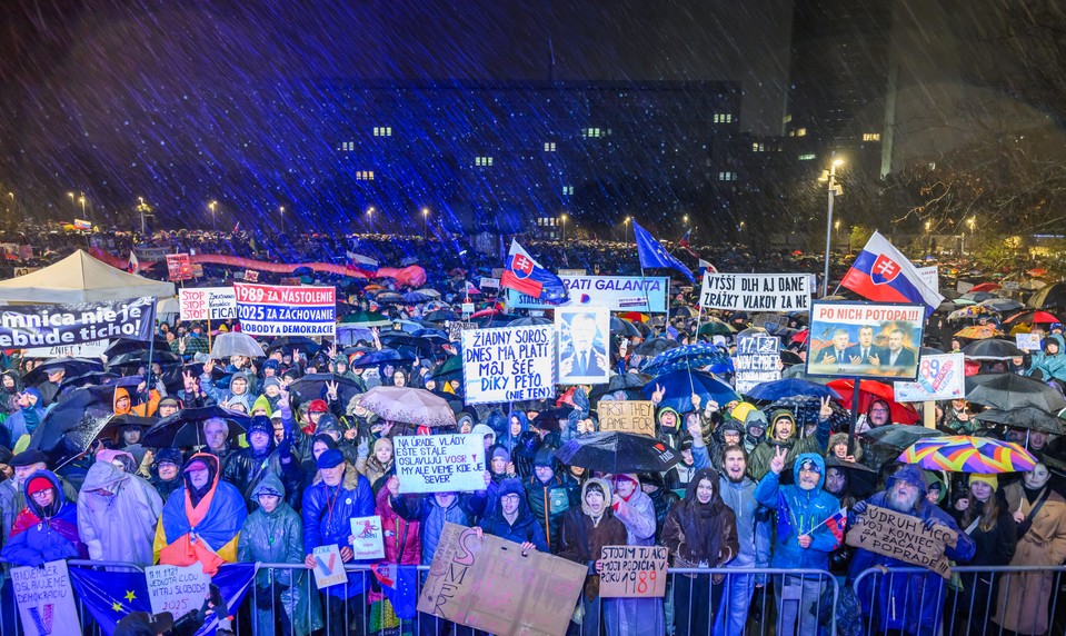 Spomienky na 17. november: Ako to vyzerá v slovenských mestách?