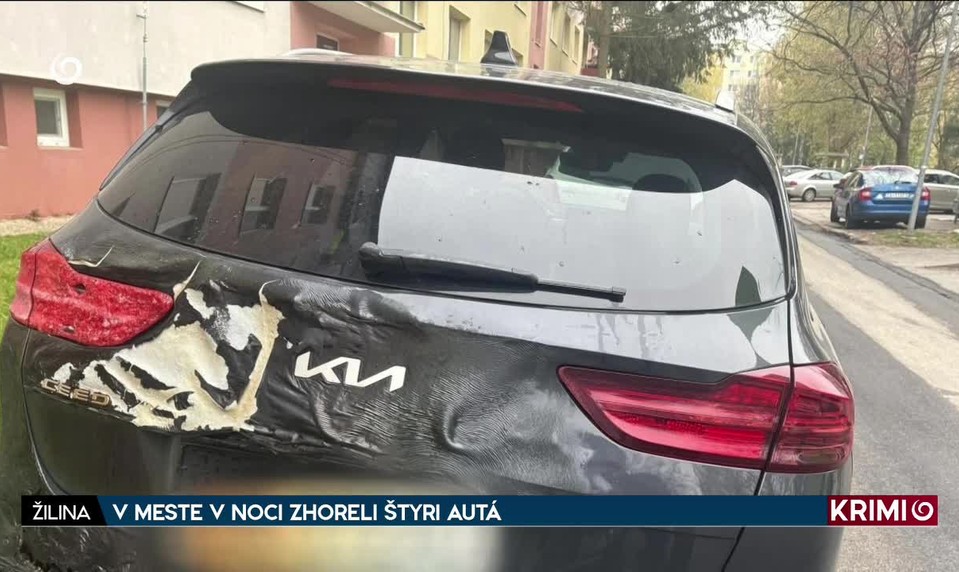 V MESTE V NOCI ZHORELI ŠTYRI AUTÁ