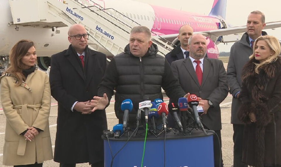 Fico a Ráž o prvom lete WizzAir linky Bratislava - Košice: Cesta trvala 35 minút