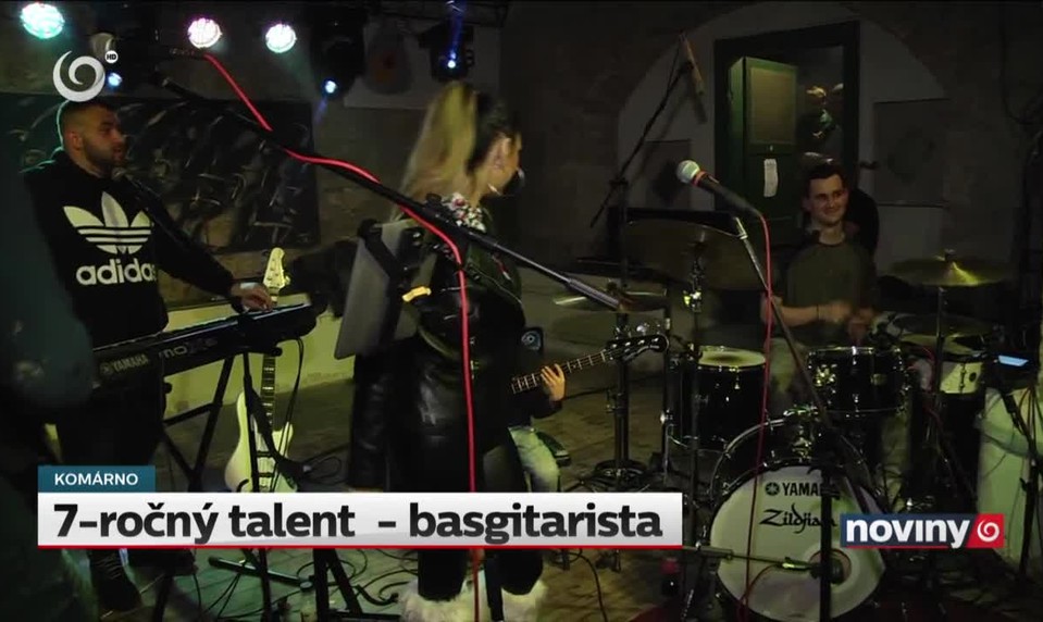 7-ročný talent  - basgitarista
