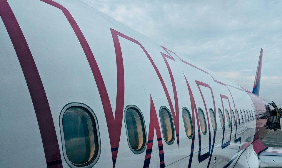 Problémy na linke BA–KE: Cestovateľovi zrušilo check-in bez upozornenia, musel platiť pokutu