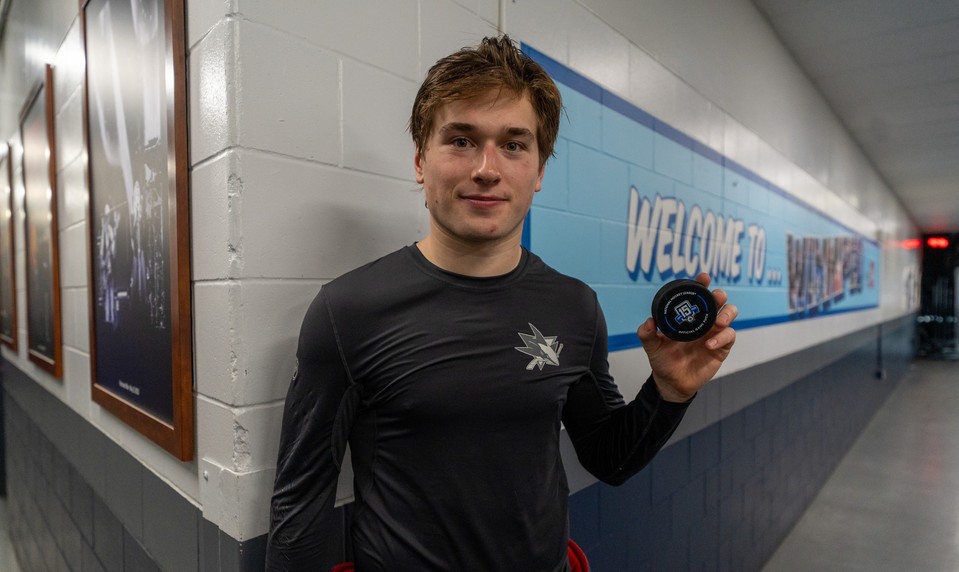 Devätnásťročný CELEBRINI píše dejiny NHL