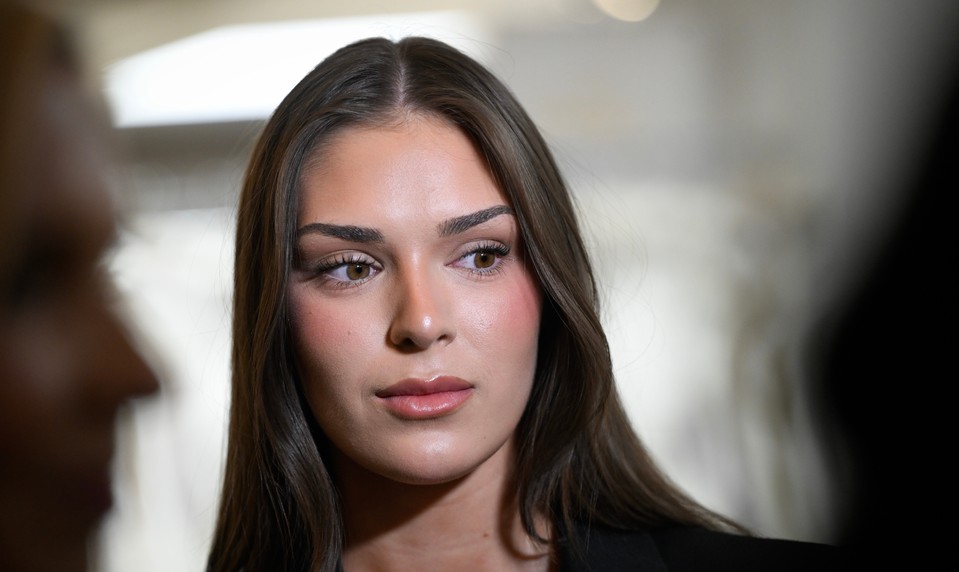 Škandál vo Fínsku: Miss prišla o korunku kvôli rasistickej fotke