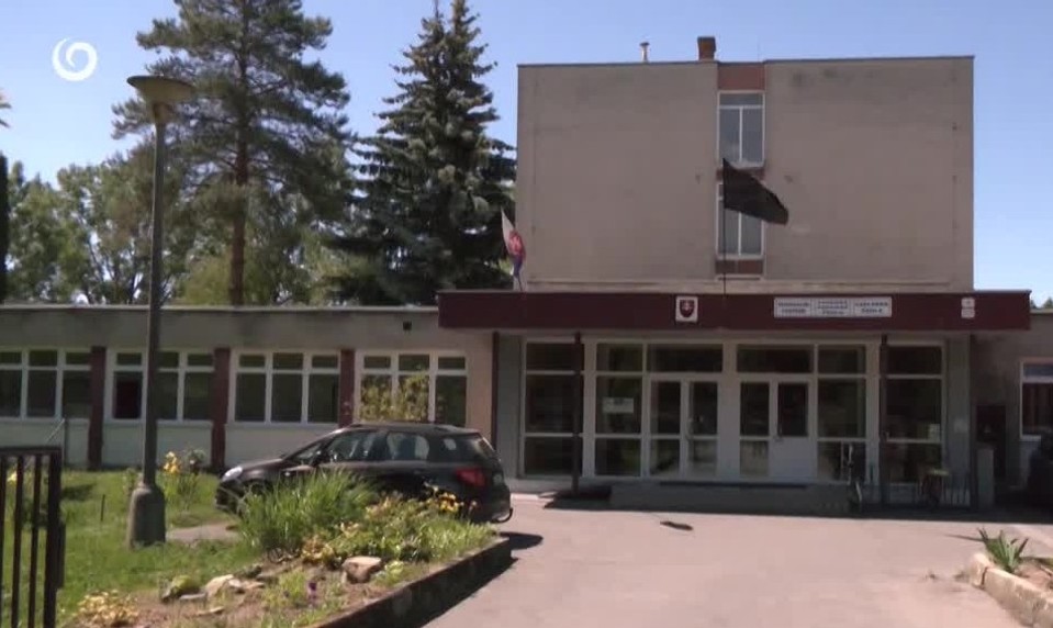 Útek z reedukačného centra sa zmenil na brutálny útok. Dievčatá priznali vinu