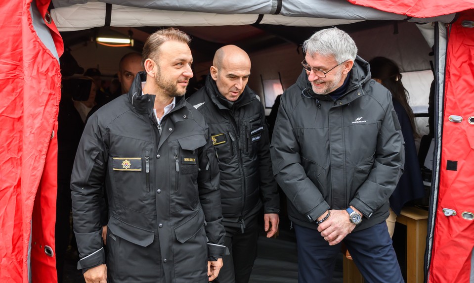 Šutaj Eštok: Boj proti migrácii nie je zastrašovanie. Opozícia hovorí o politickom divadle