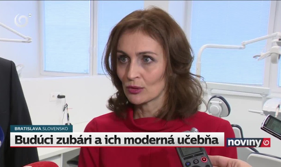 Budúci zubári a ich moderná učebňa