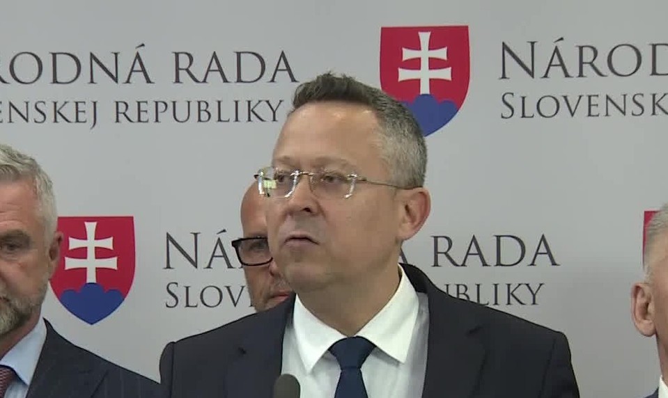 Tlačová beseda strany SMER-SD