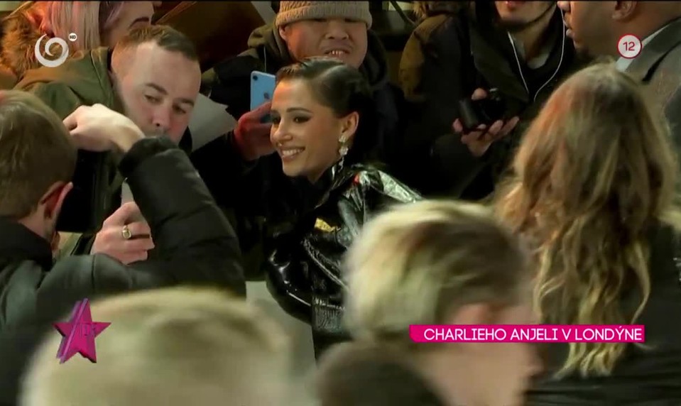 CHARLIEHO ANJELI V LONDÝNE