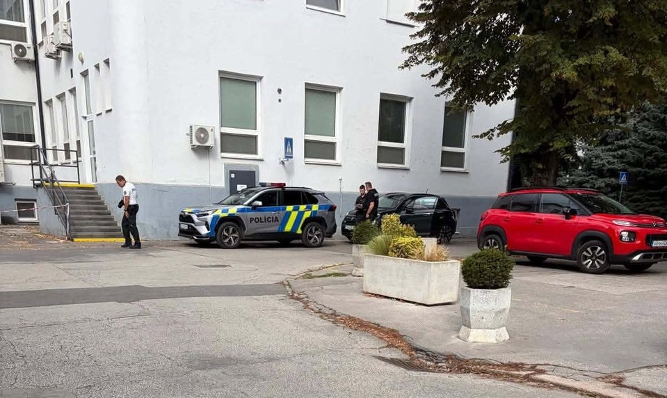 Anonym nahlásil bombu v trnavskej nemocnici. Žiada výkupné v kryptomene