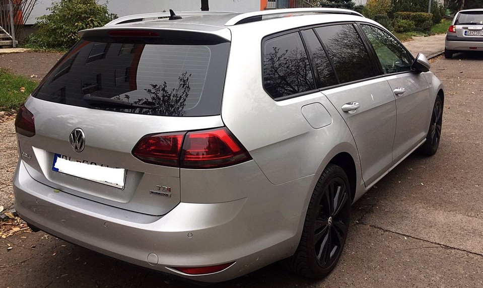 Chcete si zatemniť zadné svetlá na aute? Radšej to nerobte