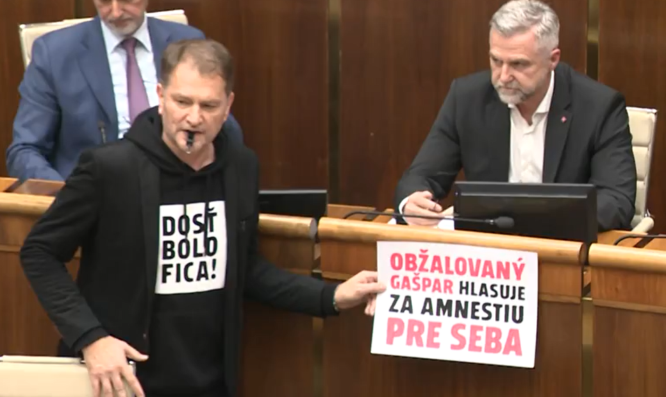 Prílepky k horalkovému paragrafu vyvolali búrku. Opozícia hovorí o darčeku pre Gašpara