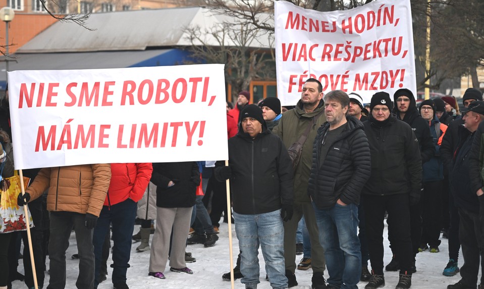 Odborári sa dohodli s vedením U. S. Steel Košice. Mzdy porastú o desiatky eur