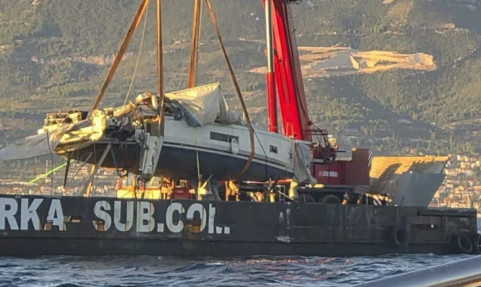 Vytiahli plachetnicu z tragickej nehody pri Splite. Preskúmal ju znalec