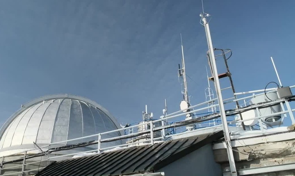 Z Lomnického štítu sledujú Slnko: Astronómovia predpovedajú slnečné búrky